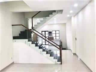 Cho thuê nguyên căn cityland park hills 40tr/tháng