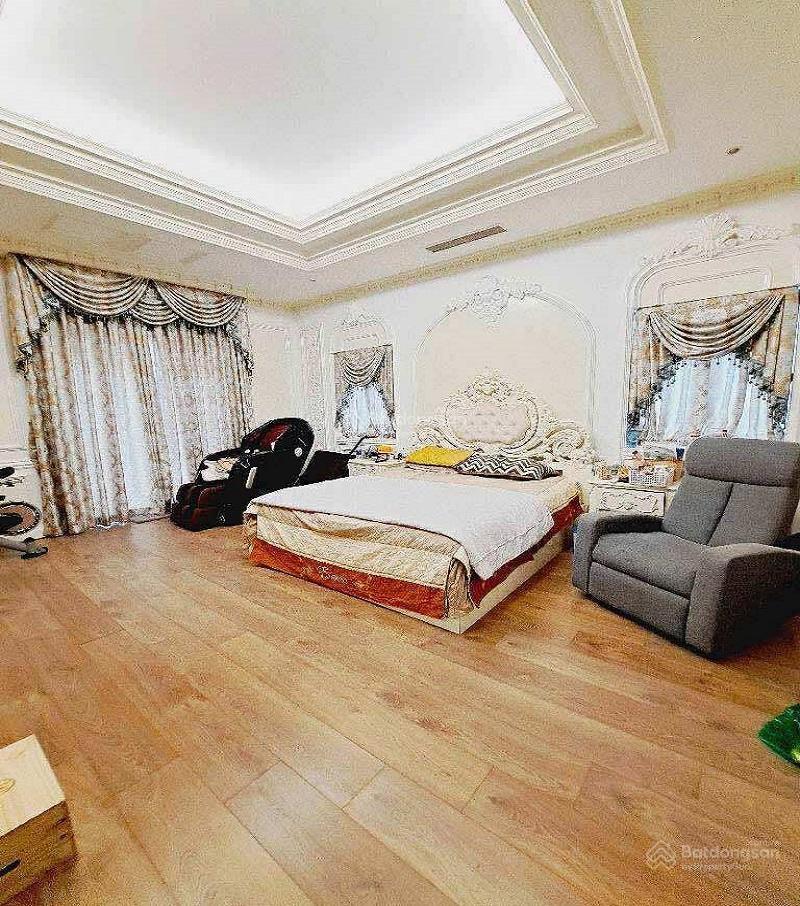 Bán biệt thự, hẻm 8m, đường bành văn trân, p7, tân bình, 350m2, 5 tầng, thang máy, ngang 10,3m
