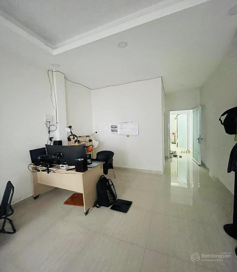 Xe ngủ trong nhà cmt8 p5, tân bình, 60m2, 3 tầng, mới, ở ngay, hơn 8 tỷ