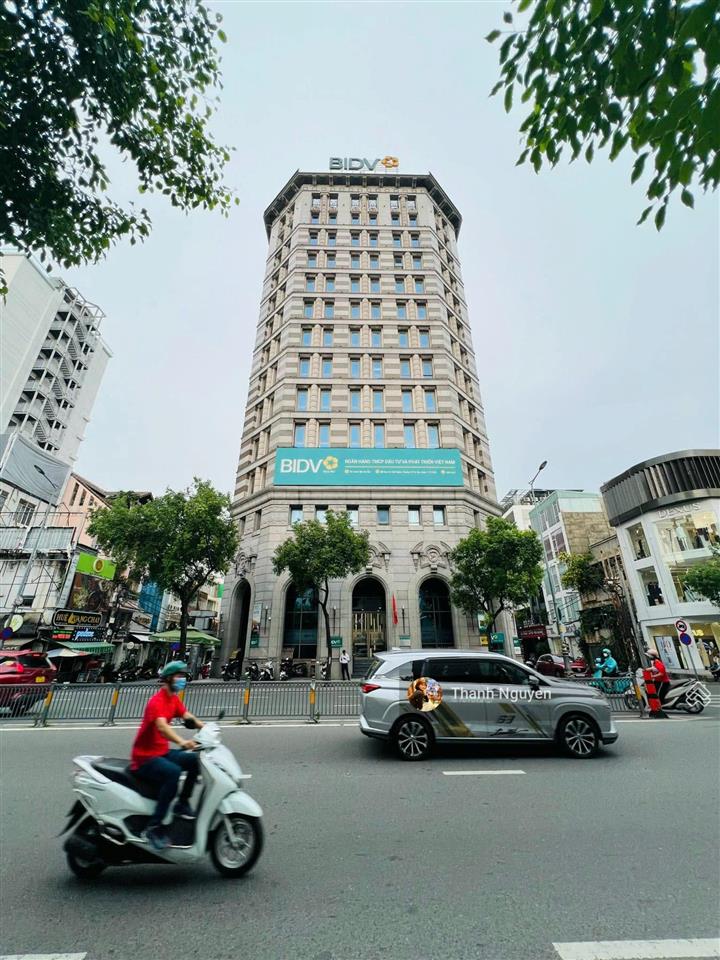 Toà nhà 4mt nam kỳ khởi nghĩa, quận 3 22x20m 2 hầm 14 tầng hđt 1.5 tỷ/tháng giá 700 tỷ