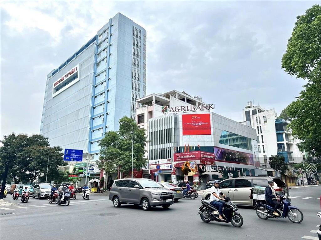 Góc 2mt hoàng văn thụ + phạm văn hai, tân bình  12x20m  5 tầng  hđt 300 triệu/th  giá 90 tỷ
