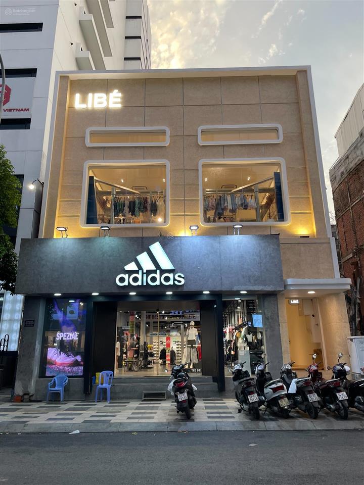 Vị trí vàng  mt lý tự trọng, quận 1  8x21m  5 tầng  hđ thuê 200 triệu/tháng  giá 102 tỷ