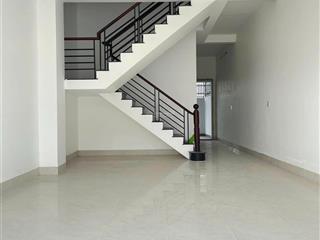 Nhà trệt 2 lầu mặt tiền đường số 5  khu đô thị tây bắc