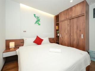 Cho thuê chdv full đồ 01 ngủ 01 khách mới tinh ở 121 yên phụ nhỏ, gần đường thanh niên, tây hồ, hn