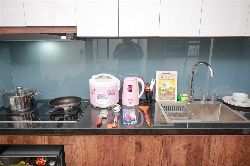 Cho thuê chdv full đồ studio mới tinh ở 121 yên phụ nhỏ, gần đường thanh niên, tây hồ, hà nội