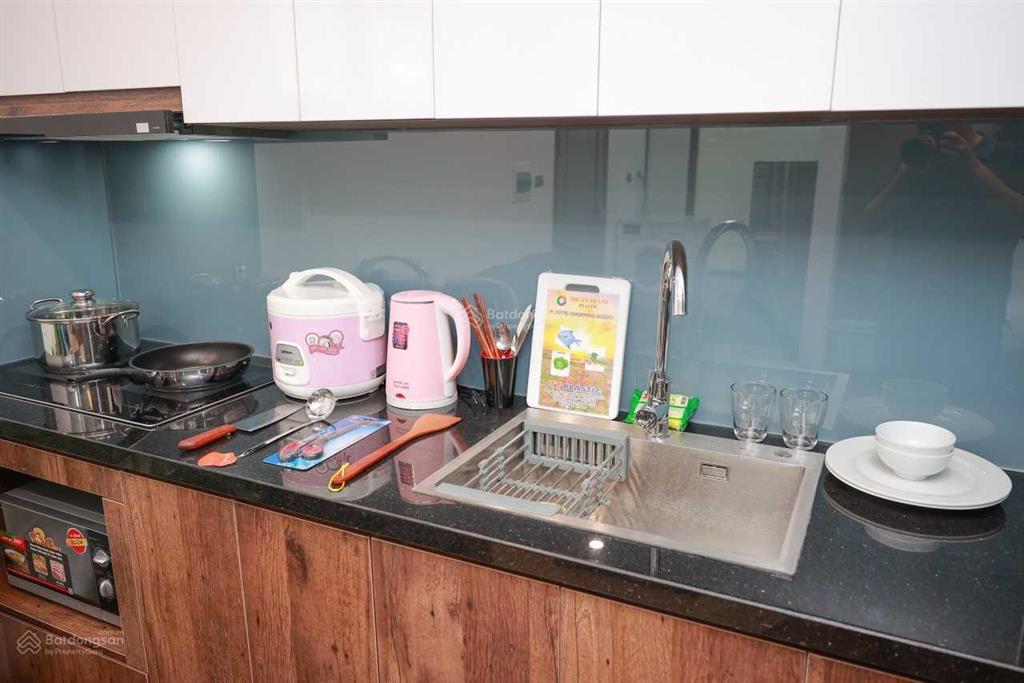 Cho thuê chdv full đồ studio mới tinh ở 121 yên phụ nhỏ, gần đường thanh niên, tây hồ, hà nội