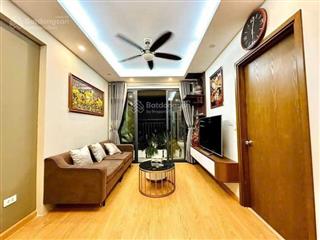 Chị gái em cần bán căn hộ tại chung cư nam cường ngõ 234 hoàng quốc việt  76m2 (2pn) giá 5 tỷ