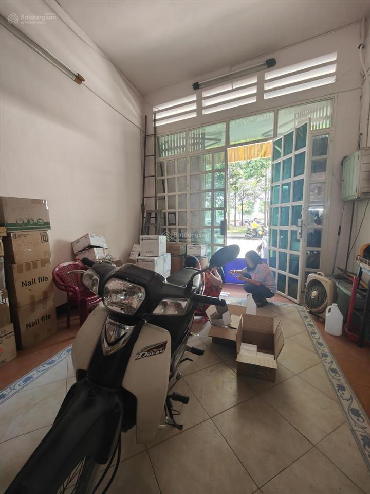 Bán nhà mặt tiền đường võ văn kiệt, p5, q5  4x19m  2 tầng  7,8 tỷ