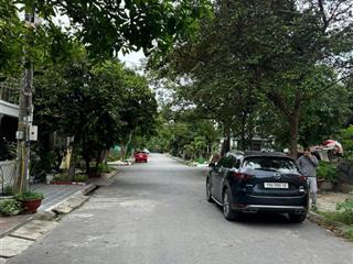 Bán căn biệt thự 250m2 x 3 tầng cũ tại hoàng thế thiện  hồ đông. giá 18.5 tỷ