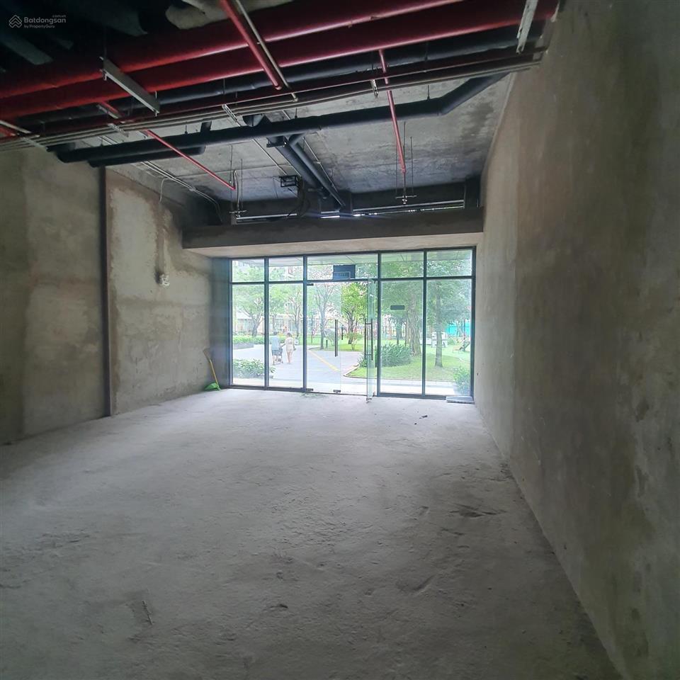 Rẻ nhất  cho thuê shop s1.06, dt 50m2  chỉ 12tr/th  khu đông đúc, sầm uất  pk rainbow vhgp