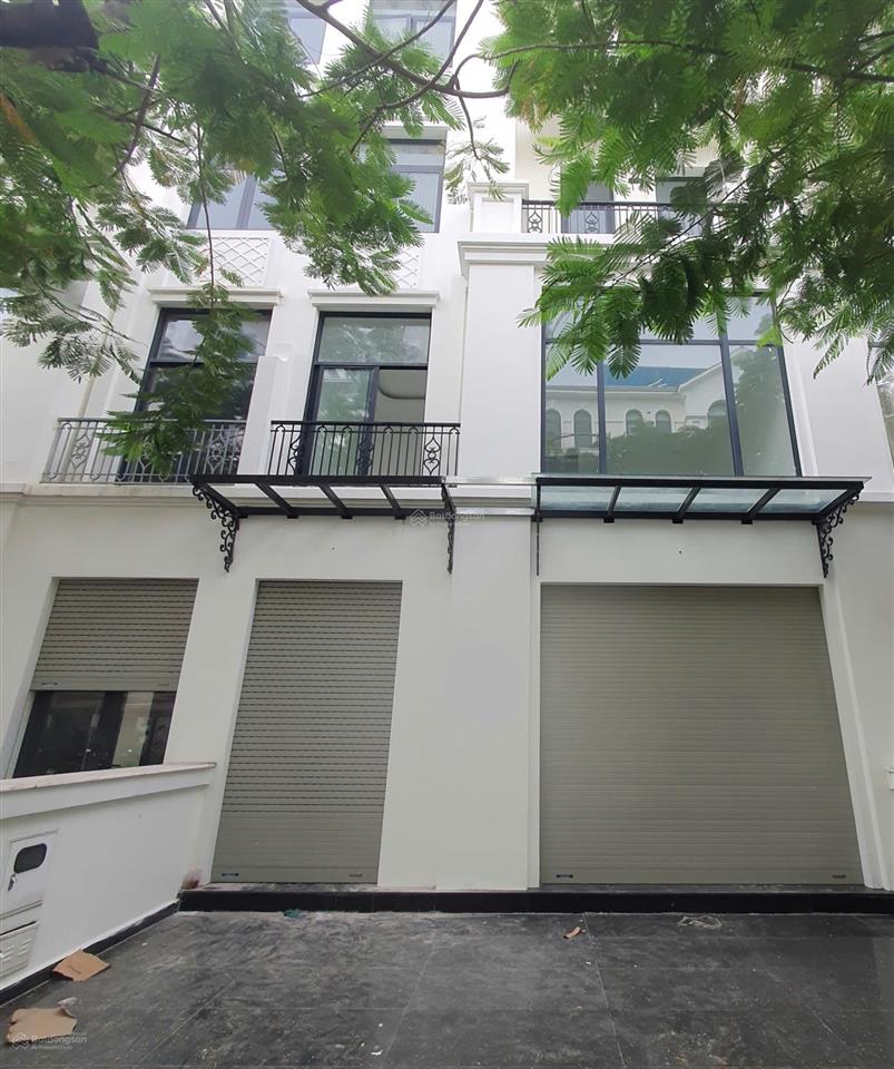 Chỉ 21 tỷ sở hữu nhà phố liền kế 6 tầng, dt 126m2  dài 18m  gần vincom, vinschool, vinmec