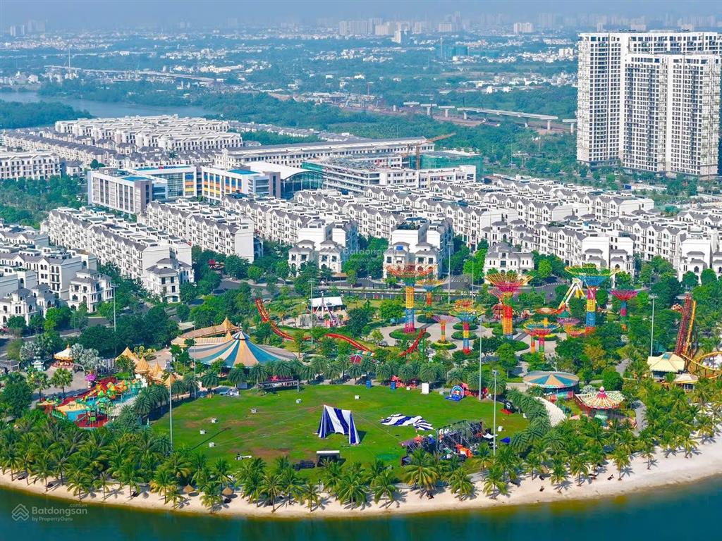 Chỉ 14,5 tỷ  sở hữu nhà phố vinhomes grand park quận 9 sổ hồng riêng, gần vinschool & vincom