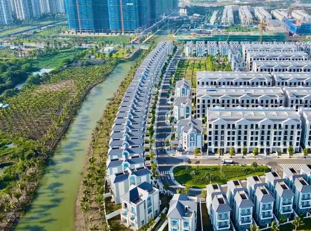 Chỉ 35tr/th  thuê nguyên căn biệt thự đã hoàn thiện  vinhomes grand park quận 9