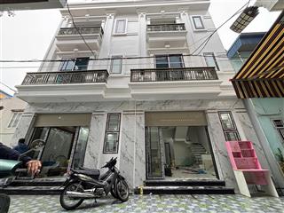 2 căn nhà hiện đại ngõ to nông đường đà nẵng ngõ trước nhà 5m sân rộng để 20 cái xe