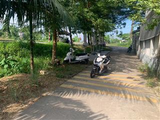 Chào bán nhà ngay ngã tư sùm uất nhất đã gắng tài sản
