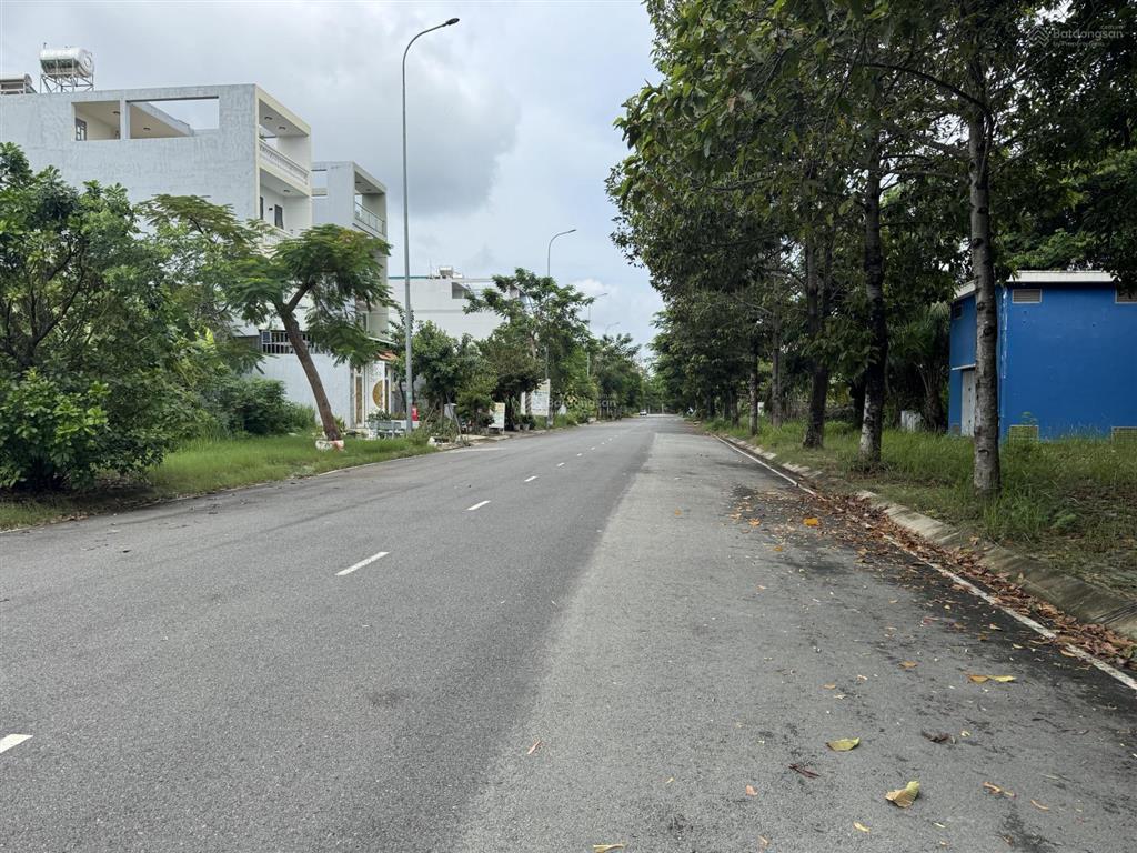 Bán đất sổ hồng riêng dt 117,5.kdc phú xuân nhà bè giá đầu tư 7 tỷ 520 triệu