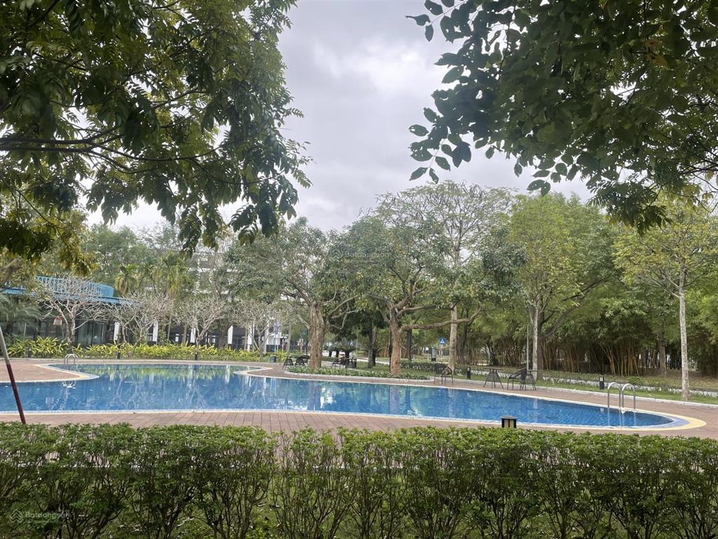 Bán shophouse hà đô charm villas, 200m2 mặt tiền 8m, nhà 2 mặt đường kinh doanh tốt, giá siêu hời