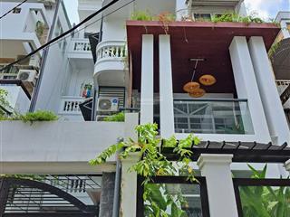 Bán biệt thự kết hợp căn hộ dịch vụ cao cấp đường hồ văn huê, p9, phú nhuận. 204m2 đất. giáp quận 1