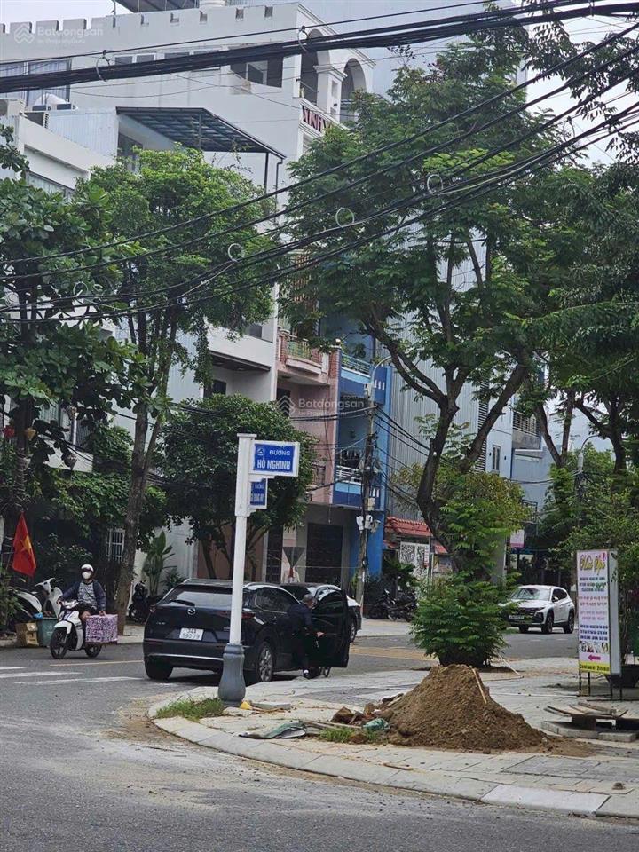 Bán đất 2 mặt tiền hồ nghinh + ngô quang huy