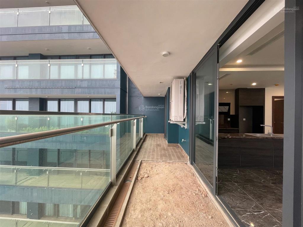 Cần bán căn 3 ngủ tầng cao view lotte hồ tây và công viên ciputra bao giá tốt nhất thị trường