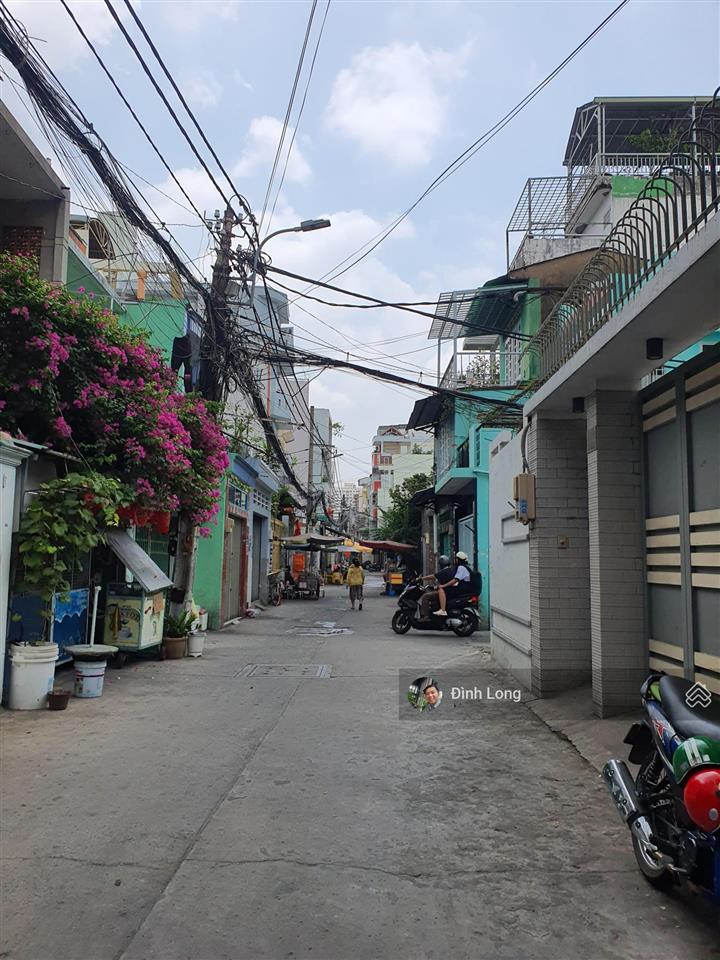 Hxh 1 sẹc cmt8 q.10, dtcn 44m2 ,3 tầng, ô tô vào tận nơi.