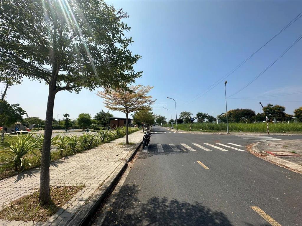 Đón đầu vinhomes phước vĩnh tây  lô đất biệt thự kdc saigon riverpark  view trục chính  giá tốt