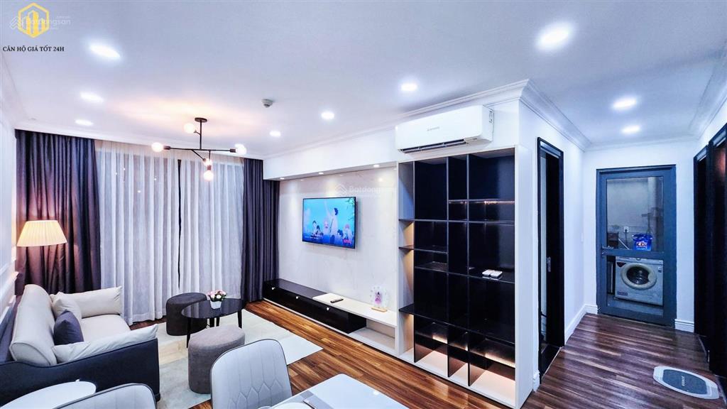 Cho thuê the gold view q4 với căn giá 2pn2wc 19tr