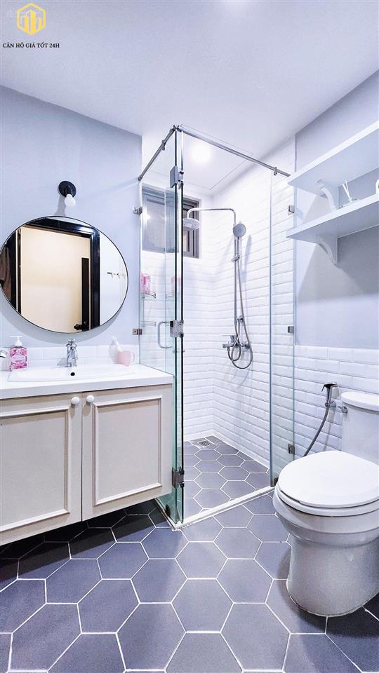 Cho thuê the gold view q4 với căn giá 2pn2wc 19tr