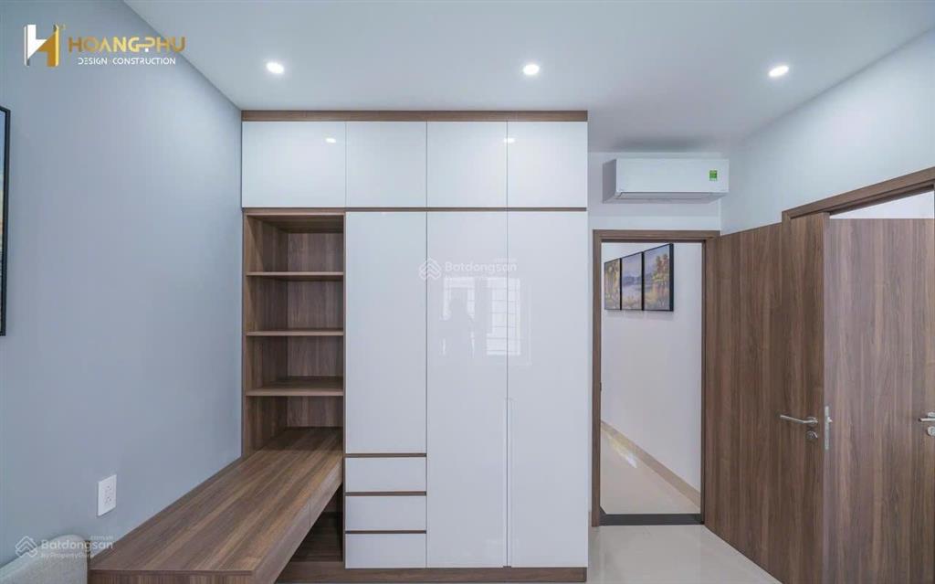 Chính chủ bán nhanh căn nhà phố nội thất giá chuẩn không kê giá, đã có sổ hồng