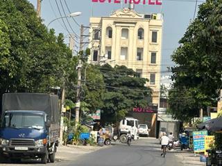 Bán đất 200m2 kèm nhà ở và dãy phòng ttoj tại xã bà điểm hóc môn giá 12 tỷ