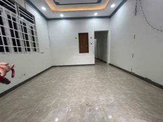 Chỉ 5.7 tỷ(còn tl) nhà 67m2(ngang 5m) vuông vứckết cấu 2 tầnghẻm xe tảitam phúthủ đức