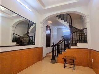 Thuỵ khuê, tây hồ  5 tầng 6 phòng ngủ, nhà dân xây, 20m ra mặt phố, 2 thoáng 31m2 trên sổ  8.3 ty
