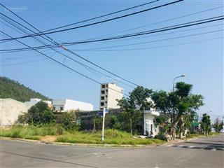 Cần bán cặp đất kẹp cống đường trần thuyết cách biển 100m giá 18ty(180m2),lô lẻ đông 8ty2tây 8ty