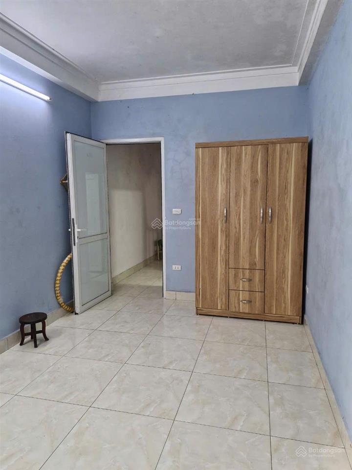 Cho thuê nhà riêng 40m2, 4 tầng, giá 10tr/th gần khu đường phạm văn đồng