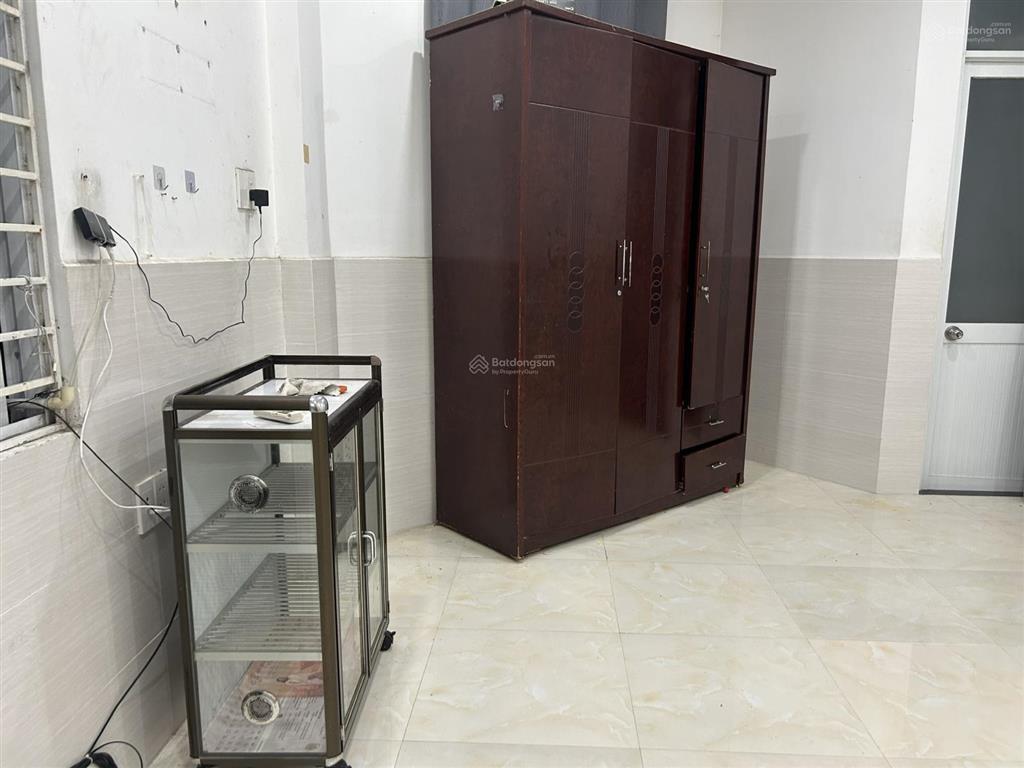 Phòng trọ đường tô hiệu  phường phú thạnh (phường hiệp tân, q. tân phú cũ), căn góc, có ban công