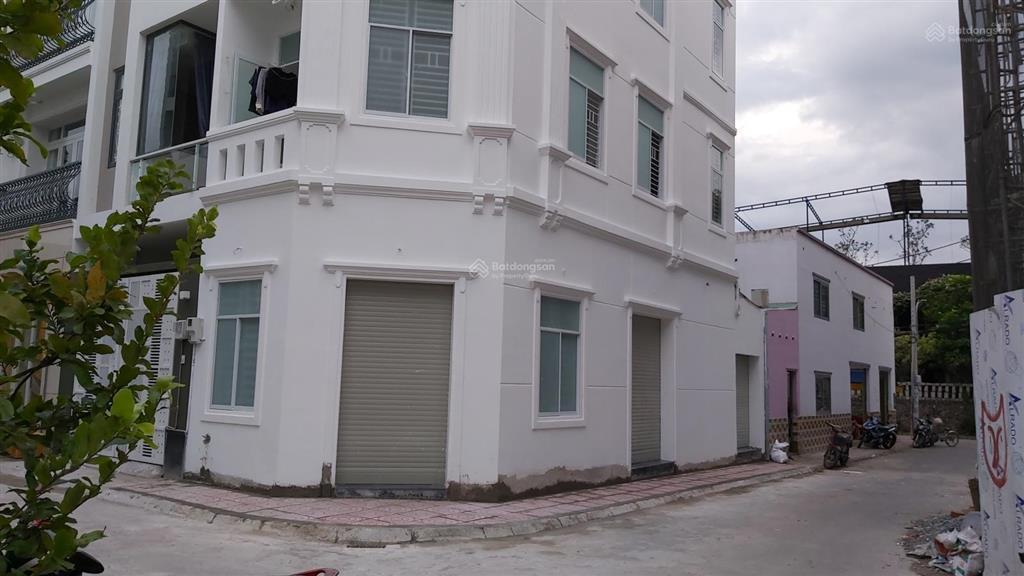 Phòng trọ đường tô hiệu  phường phú thạnh (phường hiệp tân, q. tân phú cũ), căn góc, có ban công