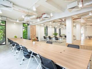 Hoàng cầu, sàn 70m² mặt tiền 10m full kính view phố, giá rẻ bất ngờ chỉ 12,5 triệu/tháng