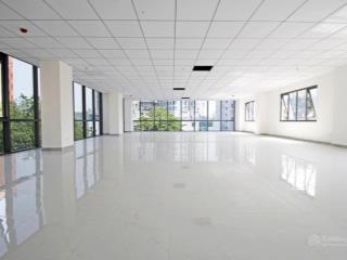 Quang trung, sàn 140m2 chuẩn pccc mặt tiền 7m hiện đại, có hầm để nhiều xe. giá 30 triệu/tháng