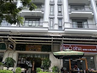 Mặt bằng trệt lửng đường trục chính nguyễn thị nhung sàn trống suốt 7x20m giá rẻ chỉ 28 triệu