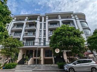 Nhà phố vạn phúc city, dt 7x20m 1 hầm 5 tầng vị trí đẹp, có thang máy, máy lạnh, ngăn kính sẵn