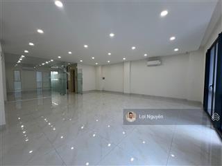 Cho thuê văn phòng tầng 2 (7x20m) tháng máy, máy lạnh, có ngăn vách kính  tại kđt vạn phúc giá tốt
