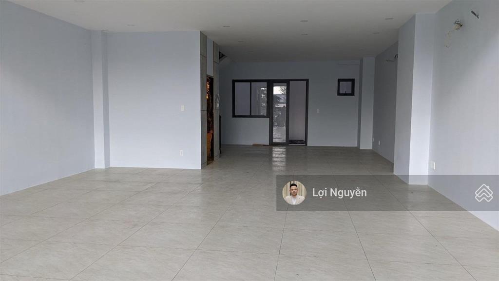 Bán nhà góc ngã tư đường 32 & đinh thị thi  vị trí vàng trung tâm kđt vạn phúc.