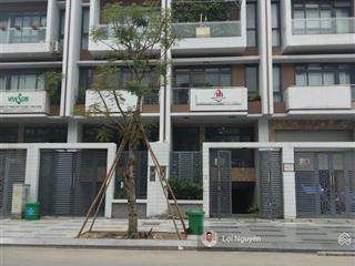 Nhà phố (5x21m) gần công viên  hồ bơi vạn phúc, đường 20m, pháp lý sổ hồng, vị trí đẹp, giá tốt.