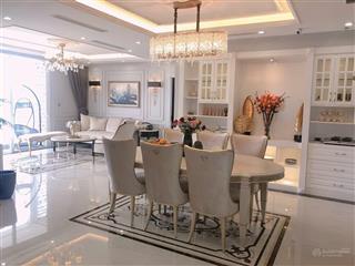 Rẻ nhất thị trường căn đập thông 200m2 times city, có 2 slot ô tô. giá 22 tỷ bao phí.  0962 984 ***