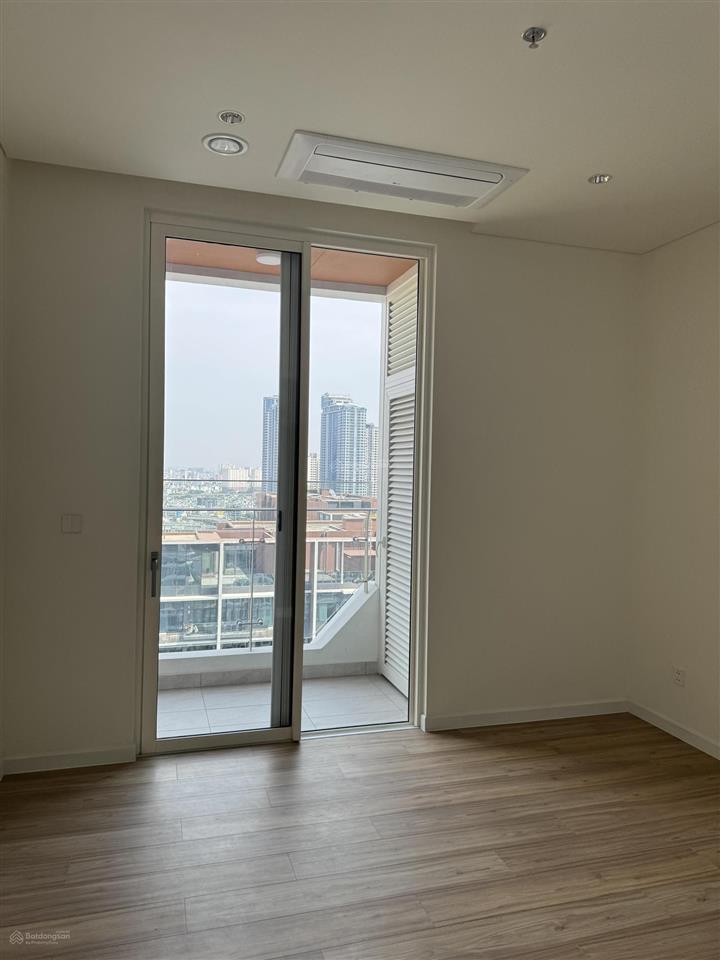 Cho thuê căn hộ 4 phòng ngủ tại zeit river, view sài gòn & l81  dễ xem nhà.  0938 960 ***