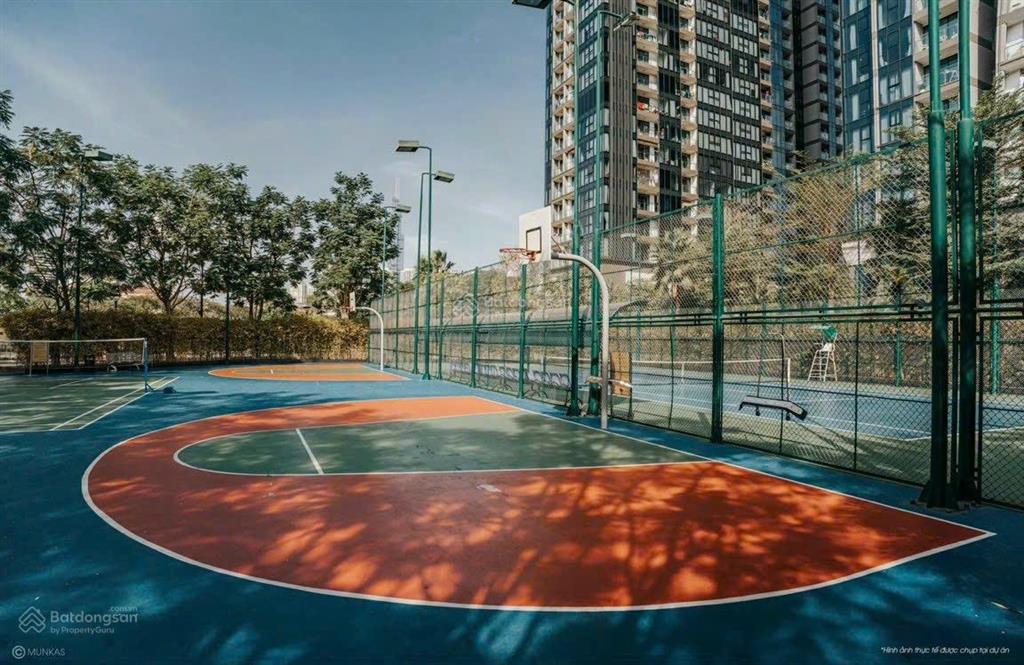 Giá rẻ nhất căn 2pn tại vinhomes golden river  bason mua dầu tư lời ngay