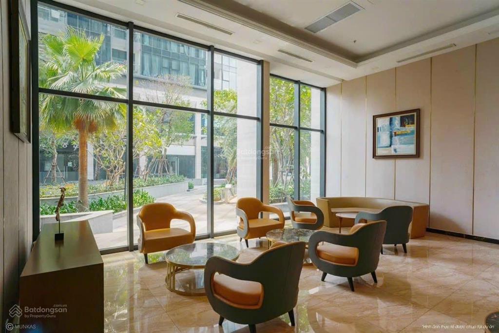 Giá rẻ nhất căn 2pn tại vinhomes golden river  bason mua dầu tư lời ngay