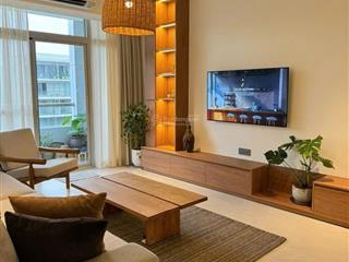 Cần cho thuê nhà đẹp khu kênh đào giá rẻ. nhà mới.  0919 331 ***