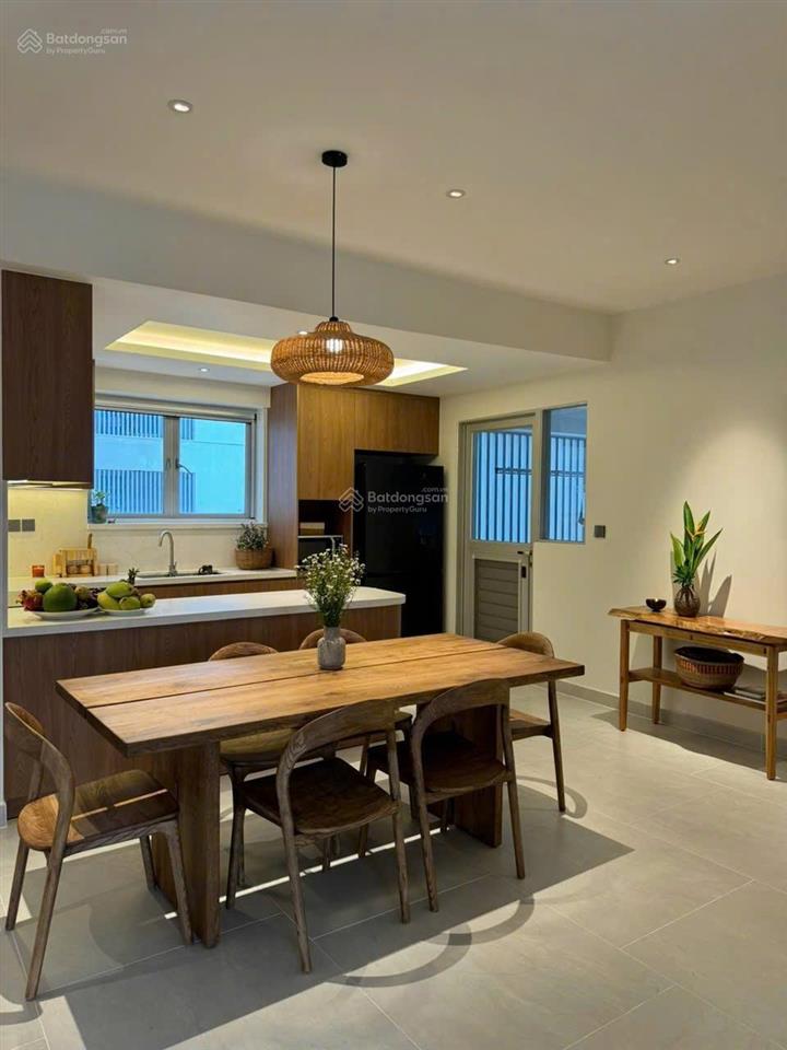 Cần cho thuê nhà đẹp khu kênh đào giá rẻ. nhà mới.  0919 331 ***
