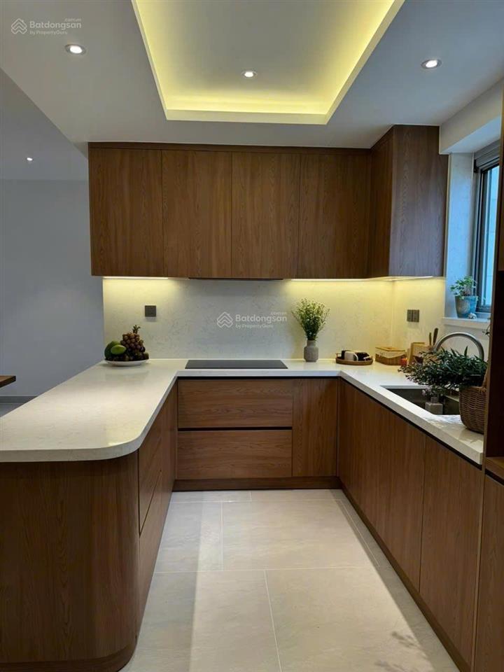 Cần cho thuê nhà đẹp khu kênh đào giá rẻ. nhà mới.  0919 331 ***
